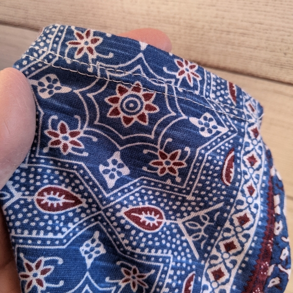 Lucky Brand top size Large, blue an white - Picture 5 of 11